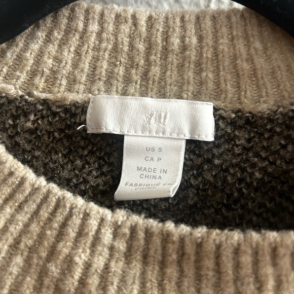 H&M cheetah print cropped sweater - Picture 3 of 4